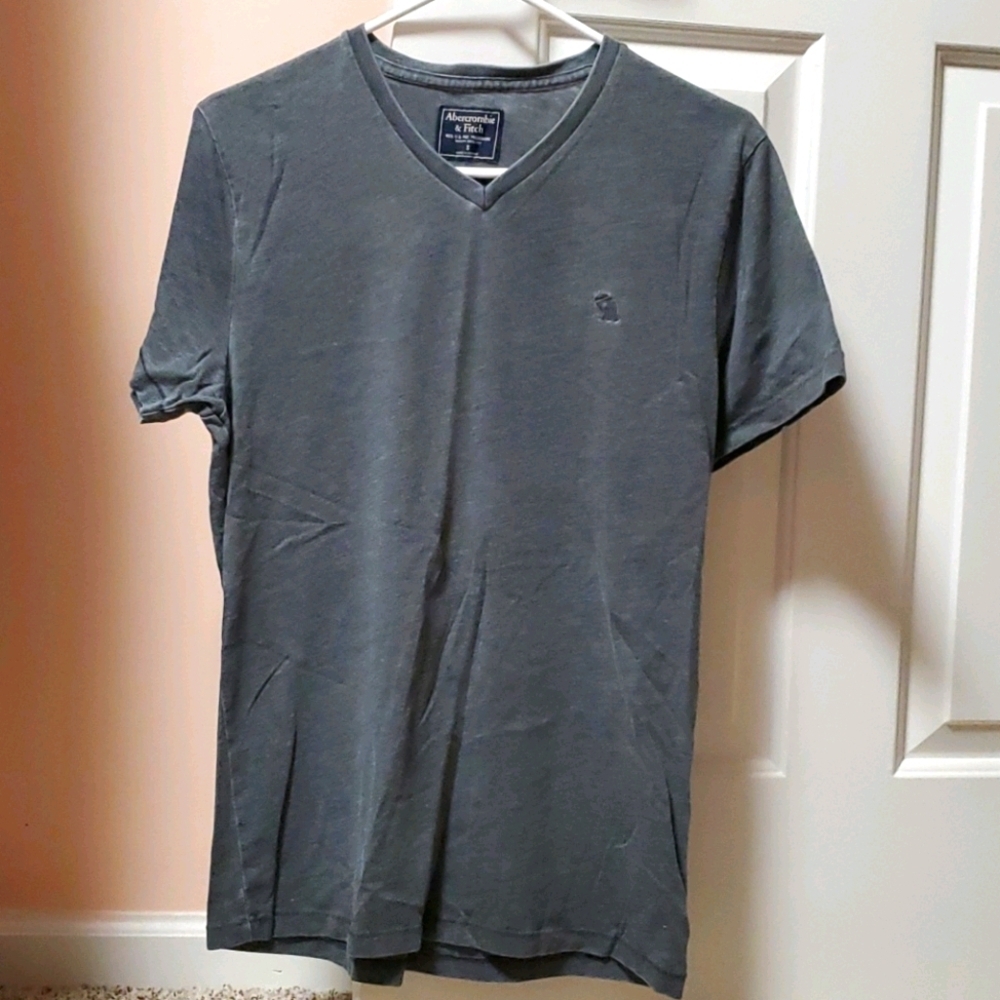 Abercrombie & Fitch V-neck Tshirt